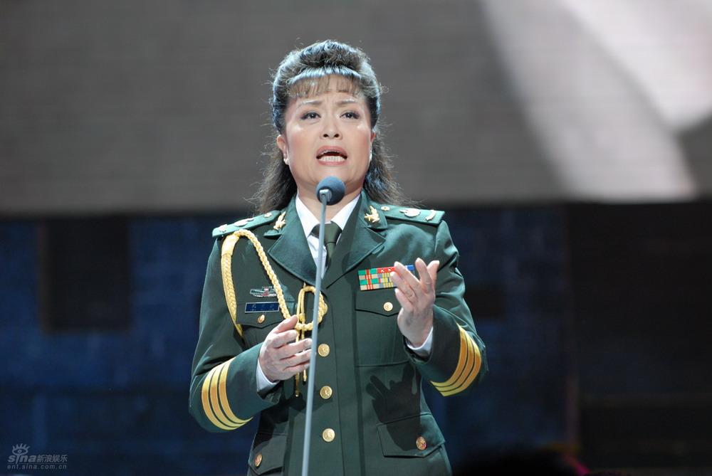 视频 俞逊发 笛子 我是一个兵 -我是一个兵 桑榆茶馆 老干部之家