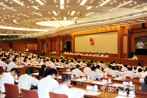 全国人大：应对老龄化应升为基本国策