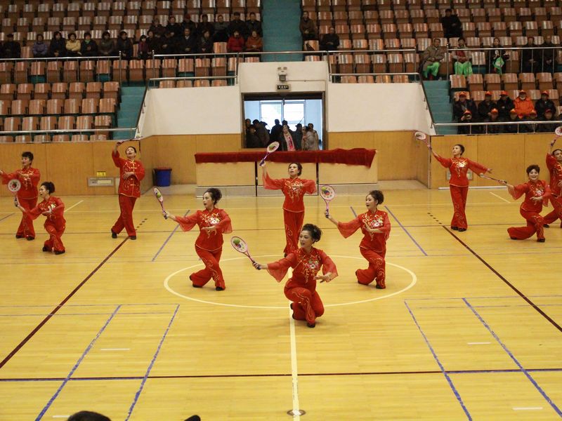 胜利油田举办2011年离退休职工柔力球比赛