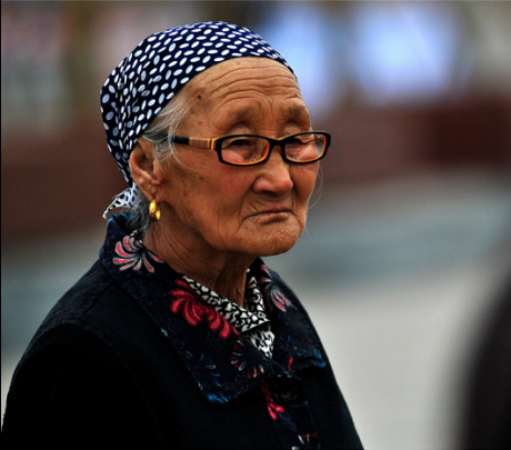 老年人做美容，您怎么看？
