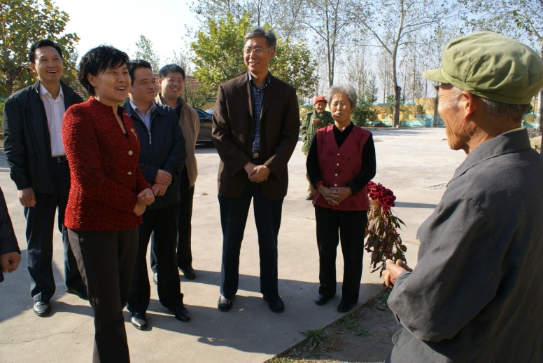 莱阳市级领导深入镇街开展“话重阳，大走访，大慰问”活动