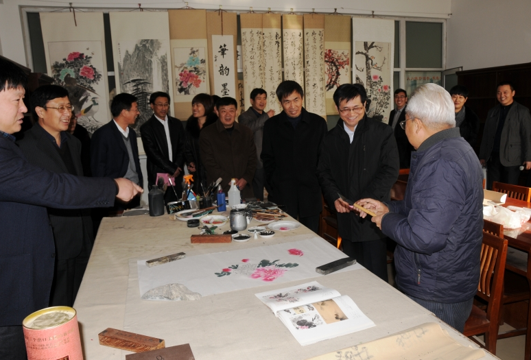 济宁市召开利用社区资源做好离退休干部服务工作现场观摩会