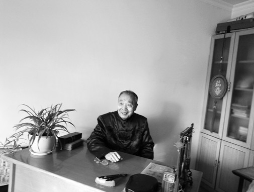访眼科专家李纪源