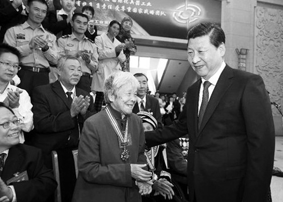 龚全珍：从将军夫人到山村教师