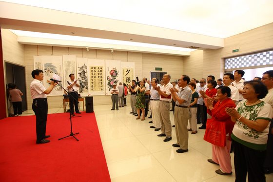 济宁老年大学喜迎建党节书画展