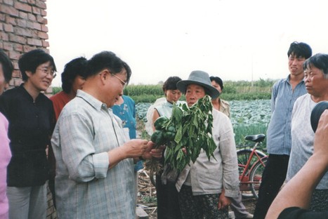 【山西】情洒菜田 痴心为民 ——记大同市农委退休干部刘照