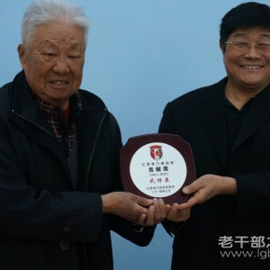 �����ա����Ƹ������ݸɲ�������