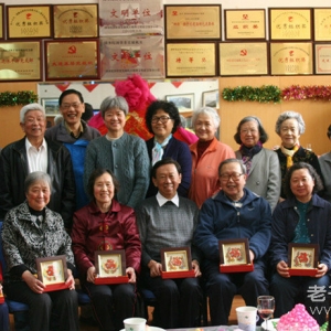 ����ֱ������ί��֯�����ݸɲ��ֳ���������Ա��֧��