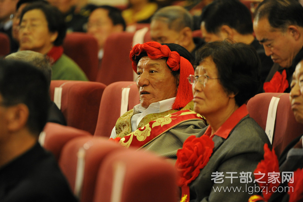 “双先表彰会图集”之一：大会现场