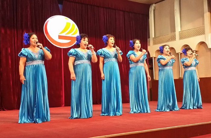 日照：市老年书画研究会与日照港老年书画研究会共同举办迎新年联谊会