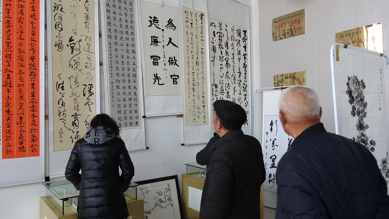 山东单县举办“中国梦•夕阳情”庆元旦书画展