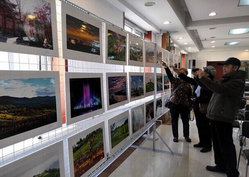 沈阳军休砂山中心摄影协会举办摄影作品展