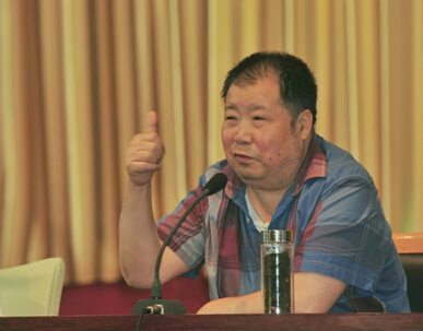 二月河：用笔描绘一面历史的镜子