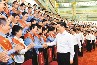 习近平：坚定不移打赢禁毒人民战争