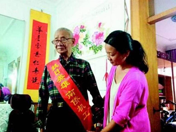 太原九旬老人讲述70 年前“南侨机工”抗战故事