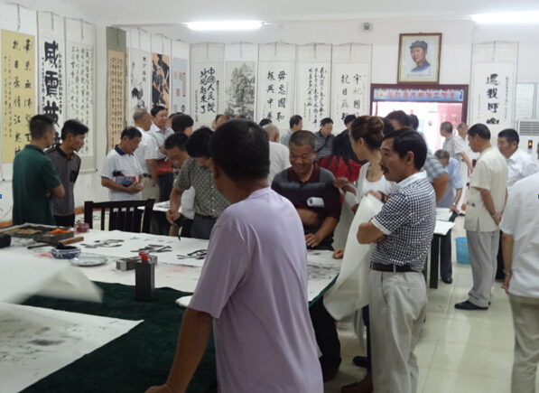【湖南】双峰县老年书画家协会举办纪念抗日战争胜利70周年书画展