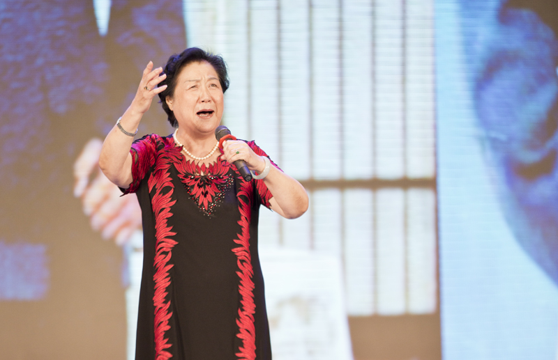 红色经典京剧演唱会在颐心苑举行