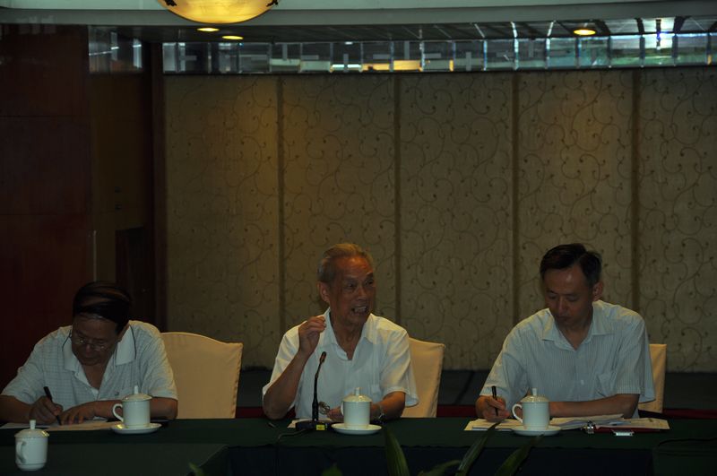 【广东】勿忘国耻 圆梦中华  为党的事业增添正能量——省教育厅召开离退休干部座谈会