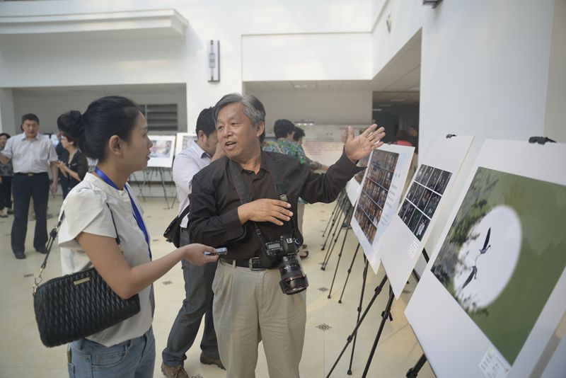 第六届全省老干部艺术节书画·摄影展在省老干部活动中心（颐心苑）开幕