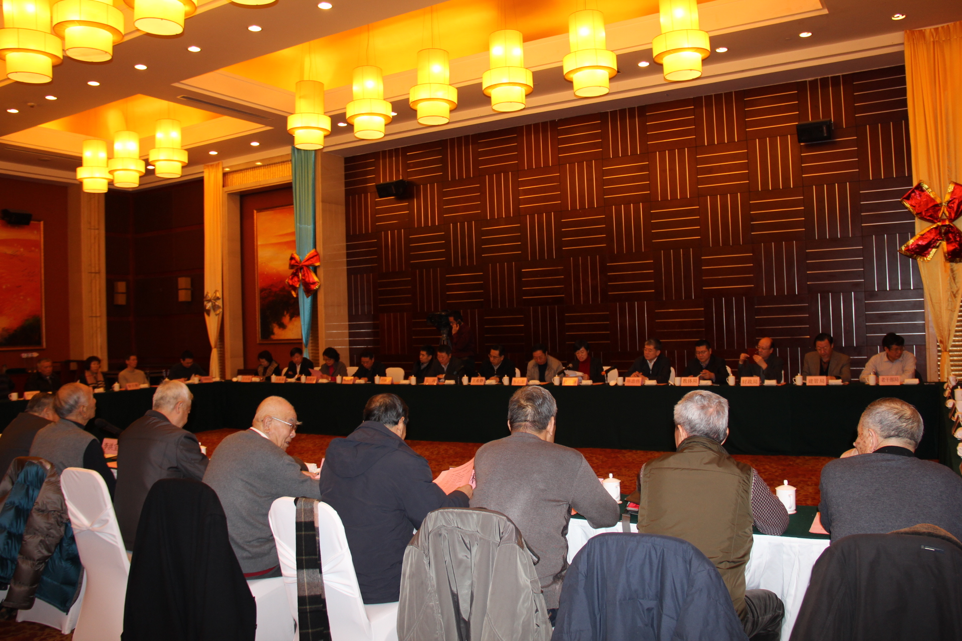 李沧区举行老干部迎新春座谈会