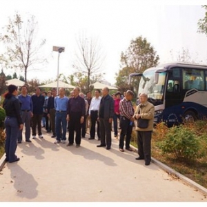 ����ʫ��ѧ���̺Ӳɷ�ͼƬ����