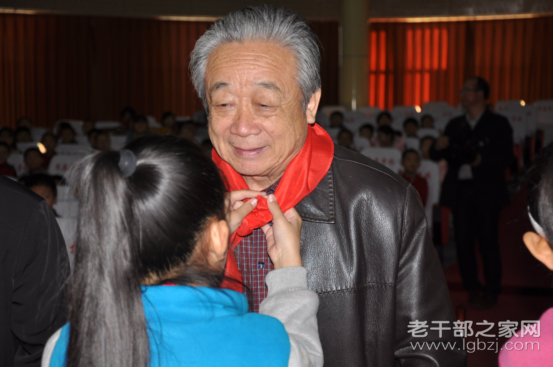 李双临：满腔热情无私奉献
