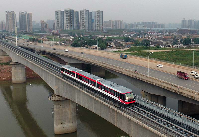 牢固树立和自觉践行发展新理念