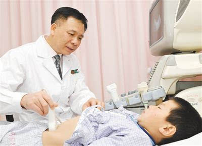 贾立群：全心全意服务患儿的“Ｂ超神探”