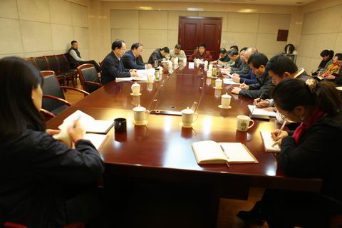 陕西省委老干部局召开党员干部大会学习传达十八届六中全会精神
