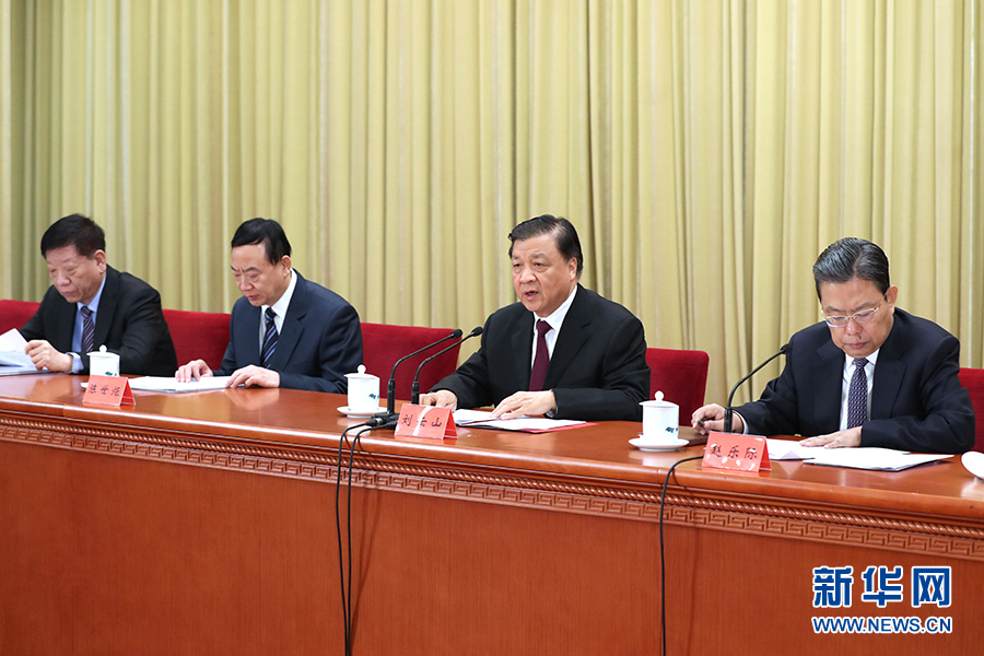 习近平：认真学习先进典型 用心用情做好老干部工作