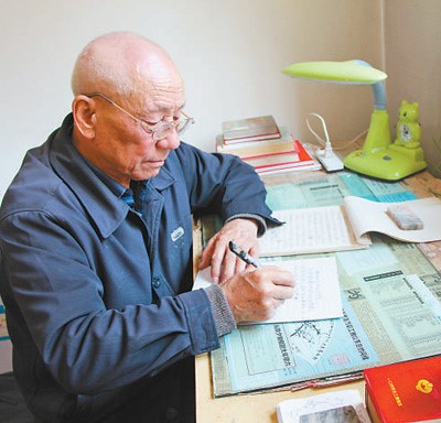 耄耋老人左文生老龄委工作二十余载—— 人老心不老 余热温度高