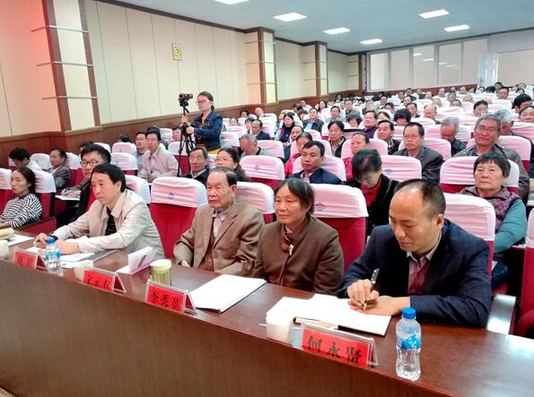 云南玉溪举办第十九期离退休干部党支部书记读书班