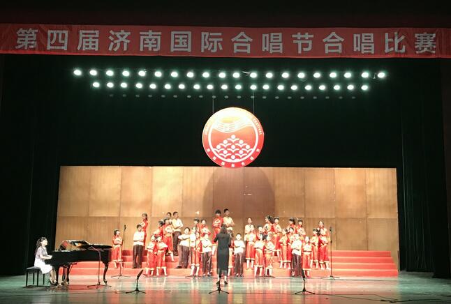 老干部之家志愿者团队支教学校在合唱比赛中获得优异成绩