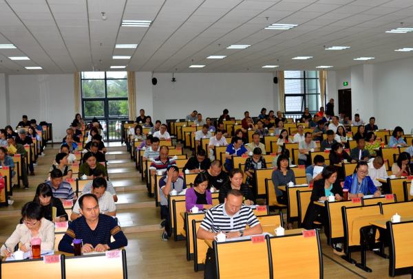 云南玉溪“四抓并举”培训老干部工作者