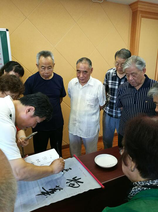 莫道桑榆晚 夕阳火更红 ——山东省审计厅创新工作模式 搞好离退休党支部工作