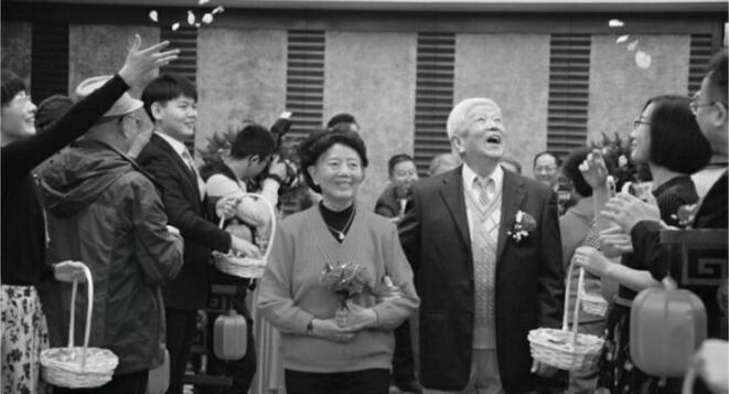 国资委纺织离退休干部局为老同志举办金婚钻石婚庆典