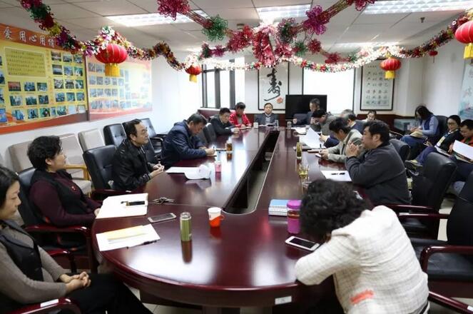 质检总局离退休干部局邀请退休老同志讲党课