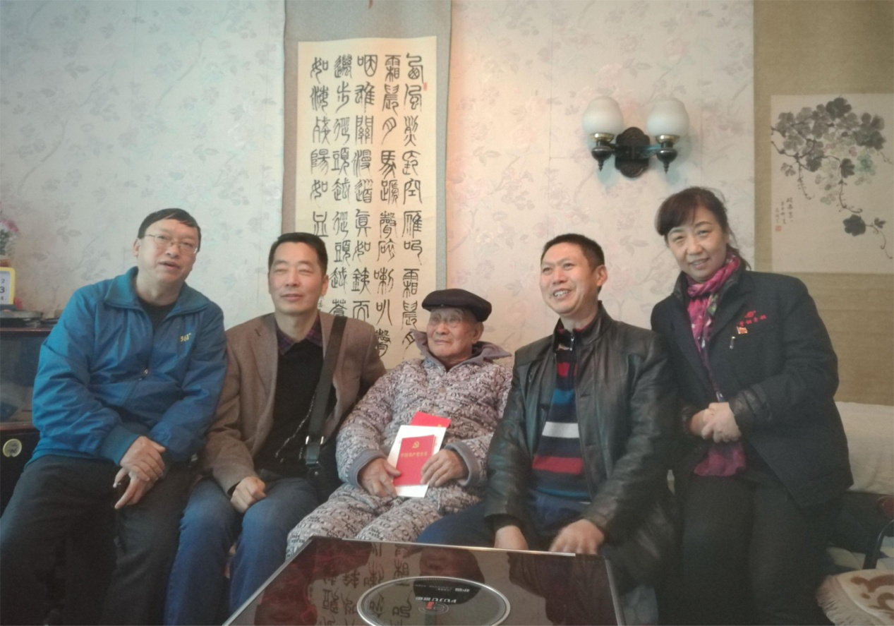 【贵州】省国资委开展老干部学习宣传十九大精神“三进”活动