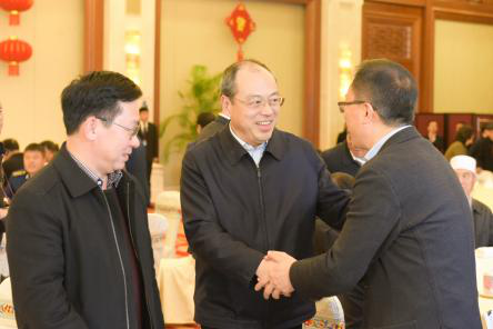 云南省举行2018年迎春茶话会举行