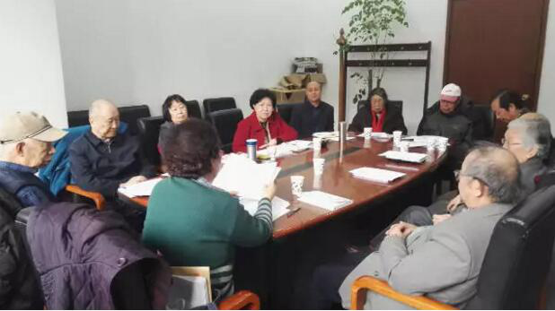 教育部：新支部迎来老同志 老同志学习新精神