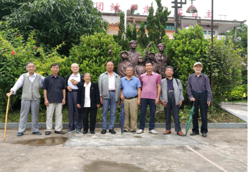 普洱市思茅区委老干部局组织老干部赴宁洱参观考察学习