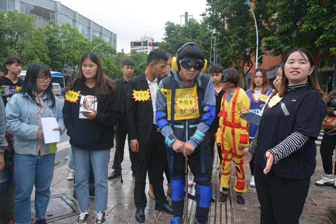 云南玉溪干休所“四促四心”活动营造温馨和谐节日氛围