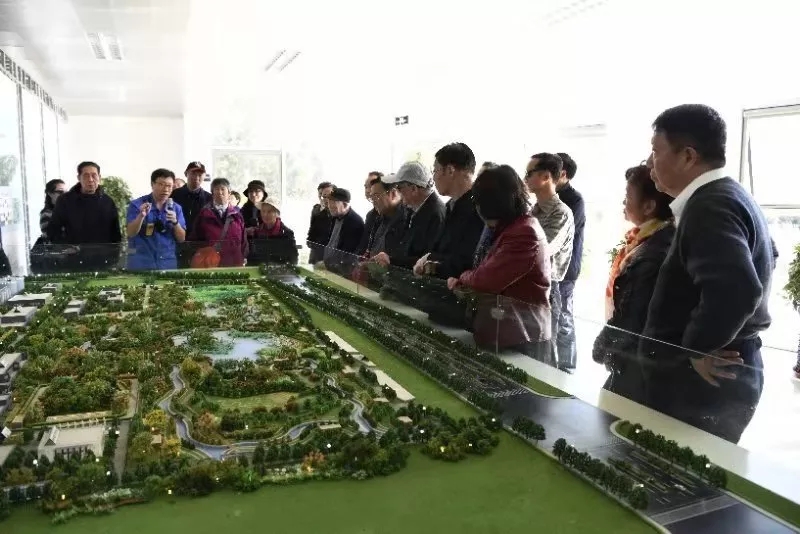 新疆巩留县委老干局开展“我看改革开放新成就”系列活动