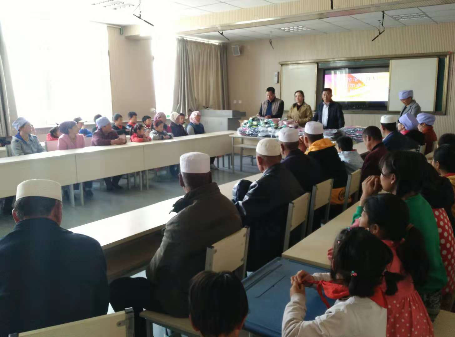 陕西榆林市召开“我看改革开放新成就”老干部座谈会