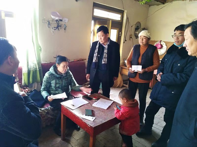 宁夏灵武开展扶贫慰问 做好贫困关爱帮扶工作