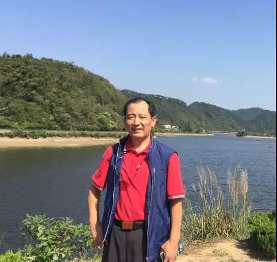 我和女儿同走求学路