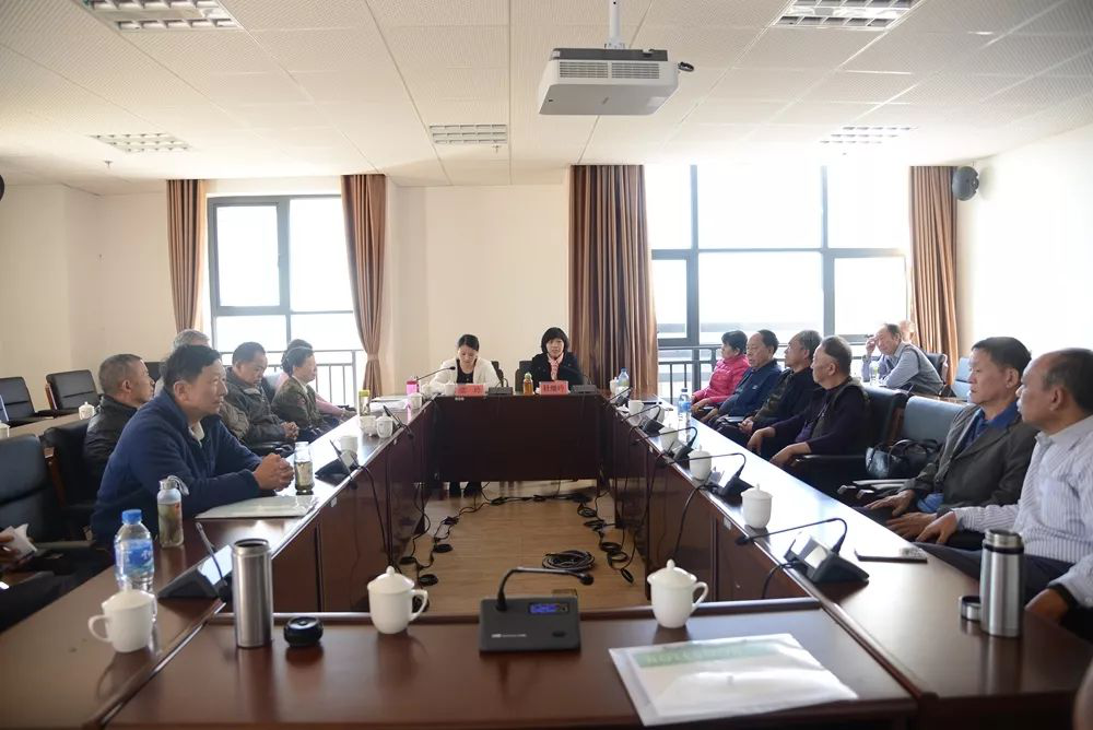 “点赞40年辉煌成就、拥护改革跟党走”——云南玉溪组织老干部点赞“改革开放40年新成就”