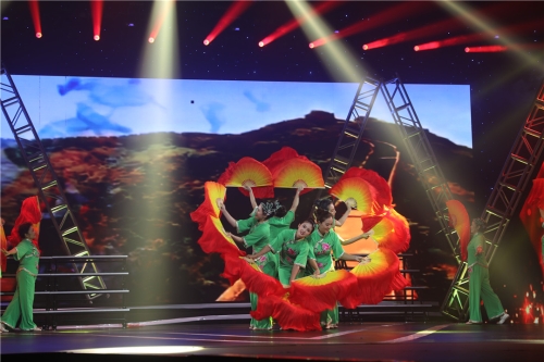 山东省教育厅离退休干部庆祝新中国成立70周年暨重阳节联欢会举行