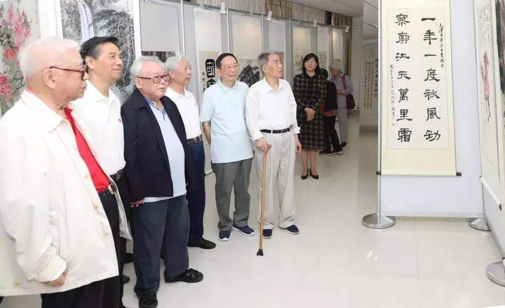 【湖南】举办老干部庆祝新中国成立70周年主题书画作品展
