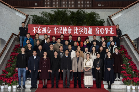 【云南】省离退休干部工作“比学赶超”第一组第四季度研讨活动在昆明举行